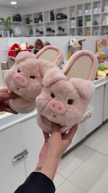 Video de PANTUFLAS CHANCHITO