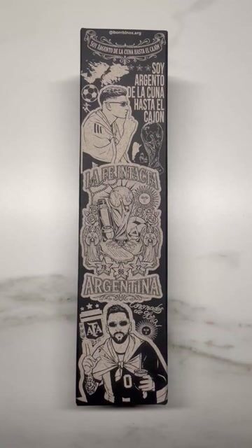 Video of BOMBILLA ARGENTINA ALPACA Y ACERO - SOL ARGENTINA + CAJA GRABADA PERSONALIZADA
