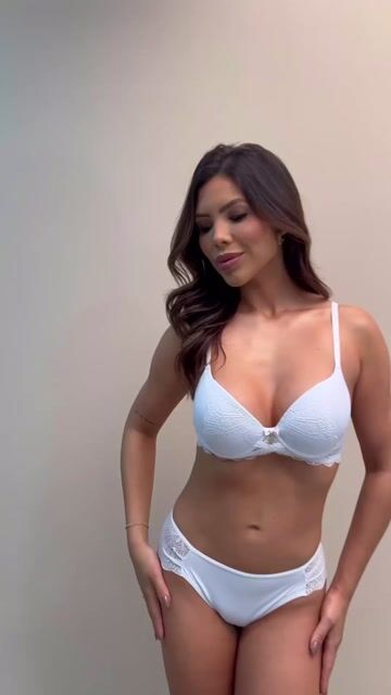 Conjunto ref. 103 no corpo — toque para assistir ao vídeo