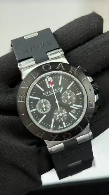 Video de Bvlgari Aluminium 43mm - AÇO/MOSTRADOR PRETO - SILICONE
