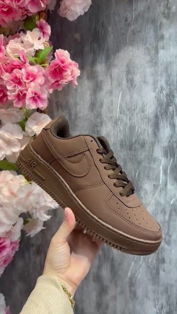 Video de AIR FORCE CHOCOLATE