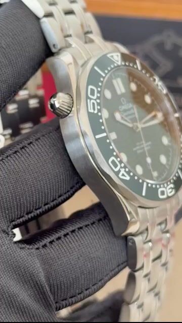 Video de Omega Seamaster 42mm - AÇO/MOSTRADOR PRETO