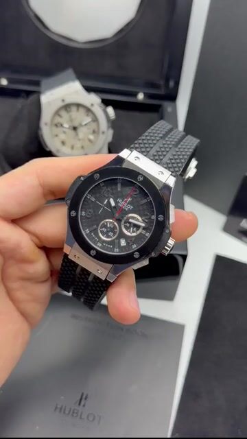 Video de Hublot Steel 44mm - AÇO/MOSTRADOR PRETO - SILICONE