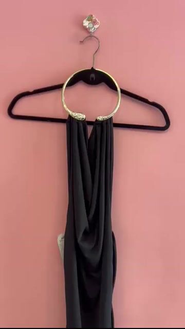 Video de 1010414 VESTIDO JOIA DRAPEADO PRETO