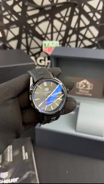Video de TAG Heuer Carrera 44mm - AÇO PRETO/MOSTRADOR PRETO - SILICONE