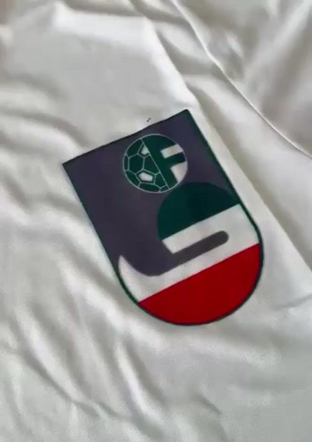 Video de Camiseta RETRO Iran 1978 IMPORTADA