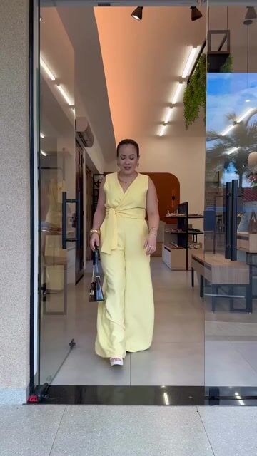 Video de Macacao Feminino Longo Pantalona Alfaiataria Elegante