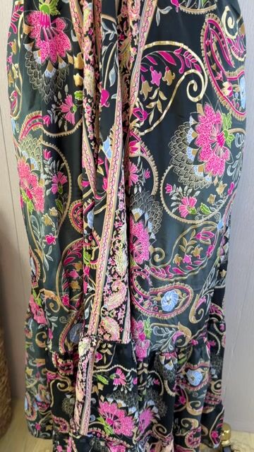 Video de Vestido longo de seda costas nua Cod:49