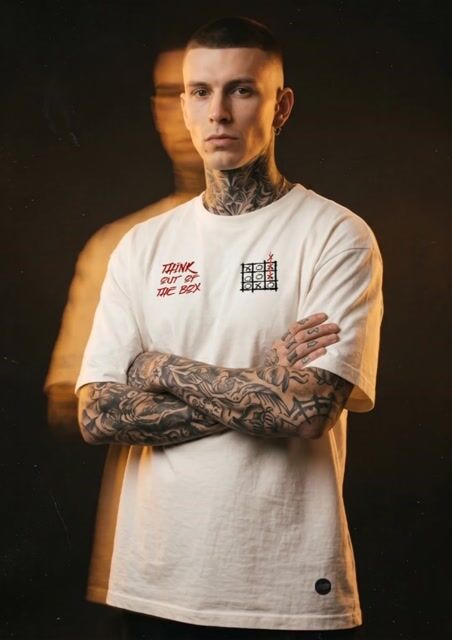 Video de Camiseta Think Out The Box