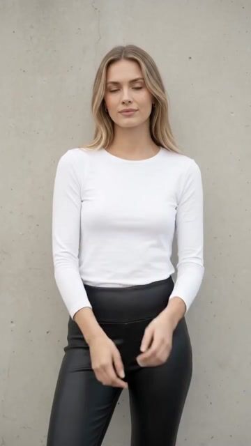 Vídeo de Calça Legging Térmica Courino Preto