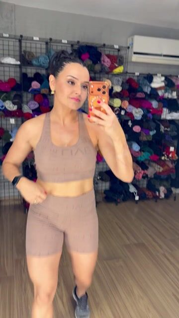 Video de conjunto short live jaquard