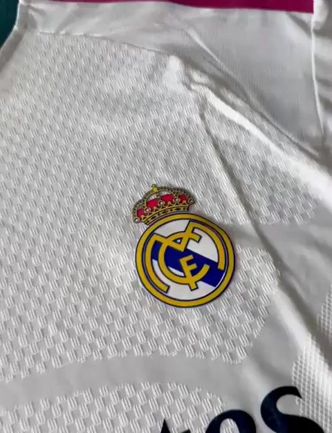 Video de CAMISETA 2026/27 REAL MADRID TITULAR - TELA JUGADOR