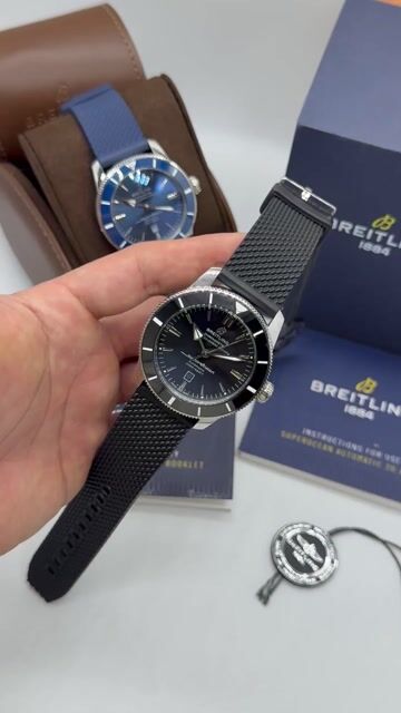Video de Breitling Superocean 44mm - AÇO/MOSTRADOR PRETO - SILICONE