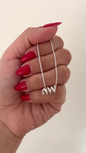 Video de Cadena con dije rulo y piedras