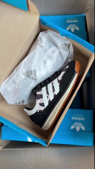 Vídeo de Adidas SL 72 Preto/Animal Print