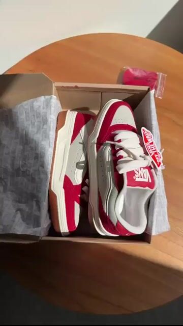 Vídeo de Tênis Vans Hylane Bordo e Cinza Moda Casual