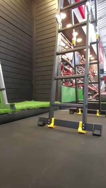 Video de ESCALERA ARTICULADA FULL BLACK ALUMINIO 4X4 CRONOS