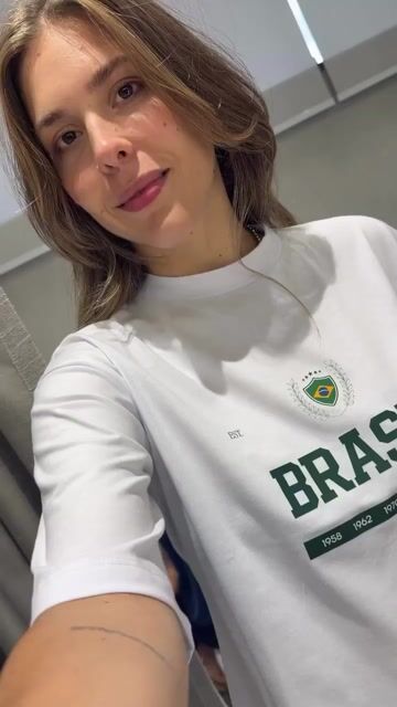 Vídeo de T-SHIRT BOXY ALGODÃO BRASIL BRANCA MARROM