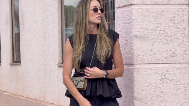 Vídeo de Blusa Alfaiataria Balonê Roterdã - Preta