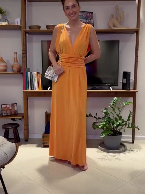 Vídeo de Vestido Sacada