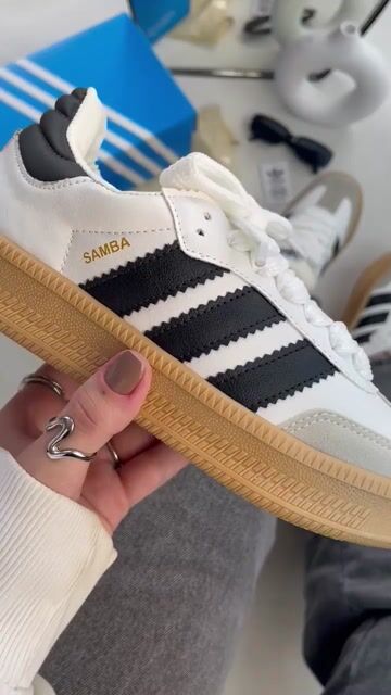 Video de Adidas Samba XLG Cloud - Unissex