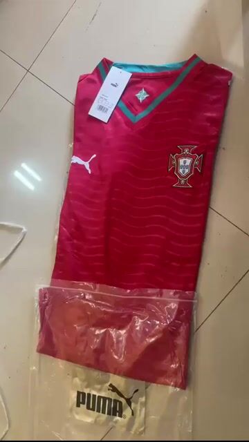 Video de KIT TREINO ADULTO PORTUGAL TITULAR 26/27