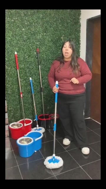 Video de Mopa Centrifuga Balde Escurridor Acero Con Ruedas Y 2 Mopas