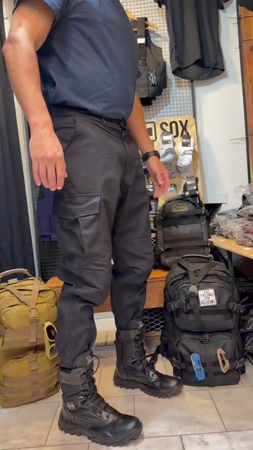 Video de PANTALON CARGO PAMPA ANTIDESGARRO AZUL REFORZADO