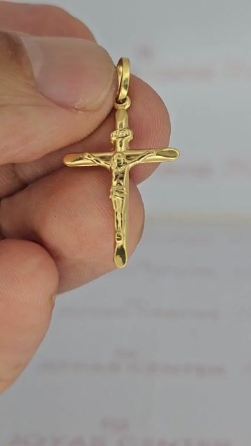Video de Dije Cruz Con Cristo Oro 18k 0.7 Gr 17 X 27 Mm Ch - C2385