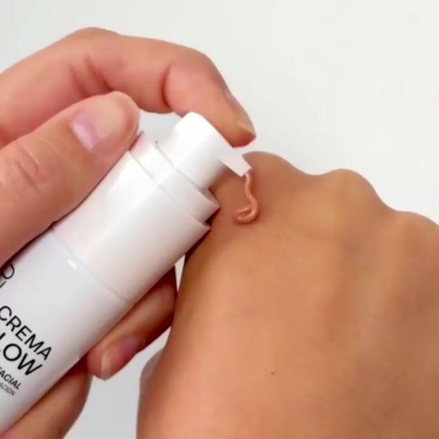 Video de CREMA GLOW | Hidratante Iluminadora con Ácido Hialurónico y Perla de Oro