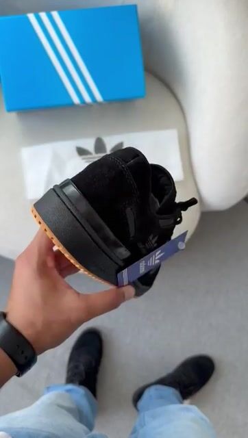 Video de Adidas Fórum Low