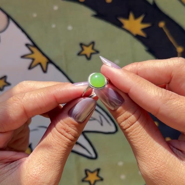Video de Anel Cacilda · Prata 925 · Jade Natural · Estilo Boho