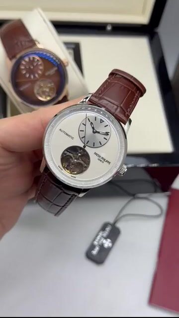 Video de Patek Philippe Tourbillon 42mm - AÇO/MOSTRADOR BRANCO - COURO