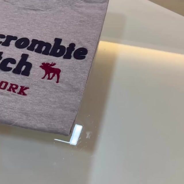 Video de 804 Camiseta Abercrombie & Fitch - 100% algodão
