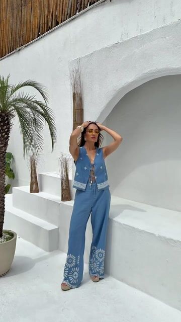 Video de Conjunto de blusa e calça jeans bordado Cod:1548