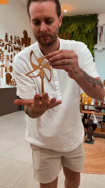 Vídeo de Porta Guia Catavento - 20cm Alt