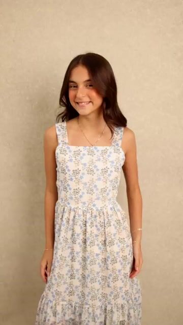 Video de Vestido em Chiffon Miriam 8918
