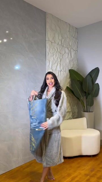 Vídeo de Wide Leg Jeans Brilho Dourado (1483)