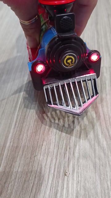 Video de Tren Locomotora Luces Sonido Clasico