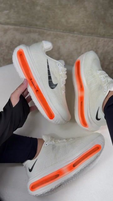 Video de Nike Vomero Premium