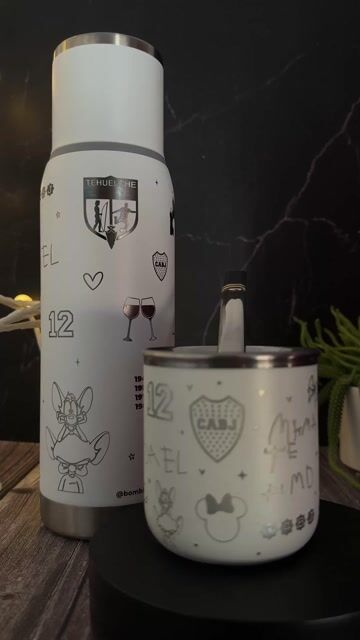 Video of SET MATERO: TERMO STANLEY ADVENTURE TO GO 1L FULL GRABADO + MATE ACERO FULL GRABADO