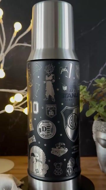 Video de TERMO STANLEY ORIGINAL MATE SYSTEM 800 ml FULL GRABADO - NIKI NUCERA