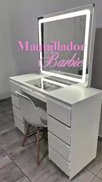 Video de MAQUILLADOR BARBIE.