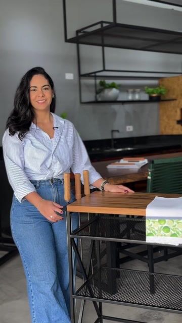 Video de Carrinho de Churrasco Paulista em Aço e Madeira Muiracatiara | Casa Rigo