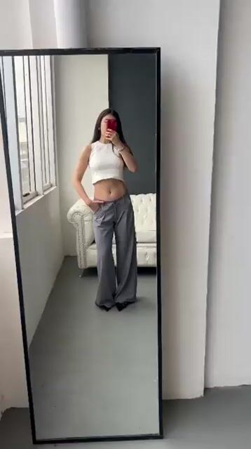 Video de PANTALON PALAZZO LINO PINZADO BOLSILLO OJAL
