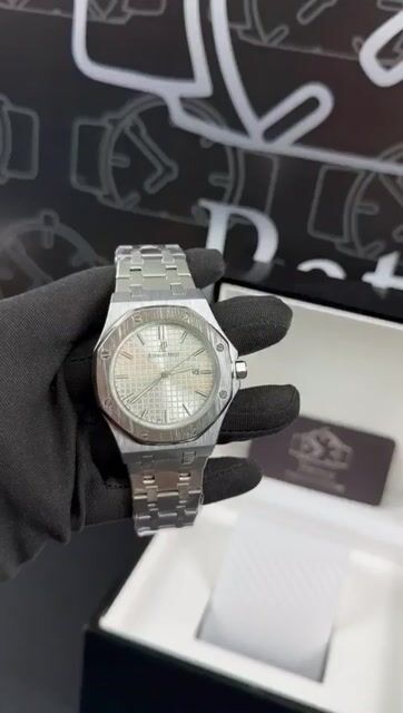 Video de Audemars Piguet Royal Oak 45mm - AÇO/Mostrador Branco