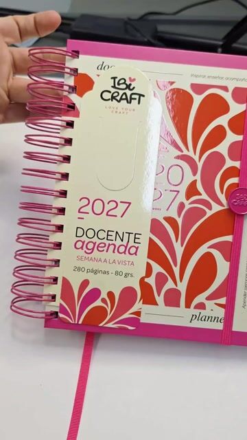 Video de Agenda Ibi | Docente rosa