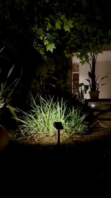 Video de Estaca De Jardín Led Solar 5w (luz Cálida)