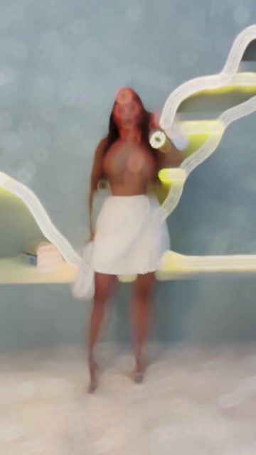 Vídeo de Shorts Saia Jenifer Marant