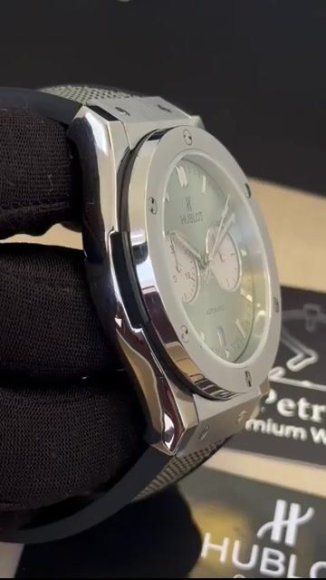 Video de Hublot Classic Fusion 42mm - AÇO/MOSTRADOR VERDE - SILICONE